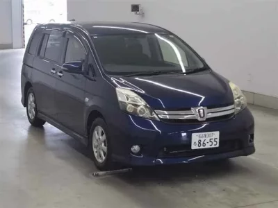 Toyota ISIS