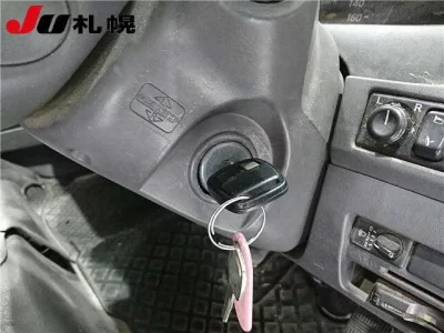 Isuzu COMO