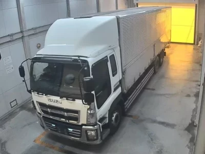Isuzu TRUCK