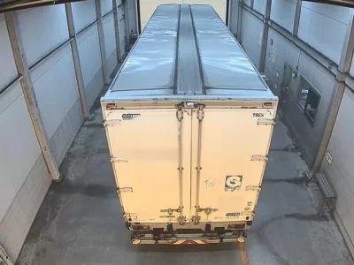 Isuzu TRUCK