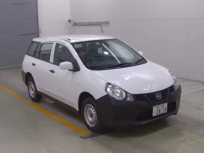 Nissan AD
