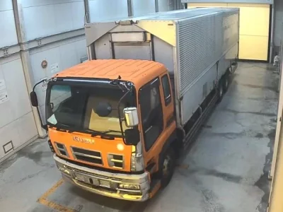 Isuzu TRUCK