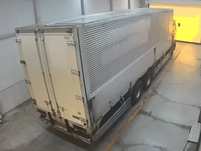 Isuzu TRUCK