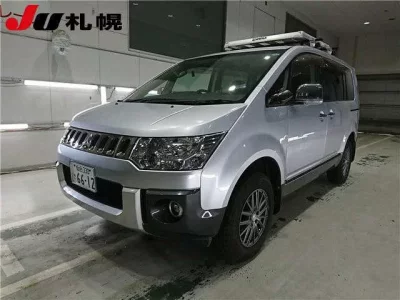 Mitsubishi DELICA D5