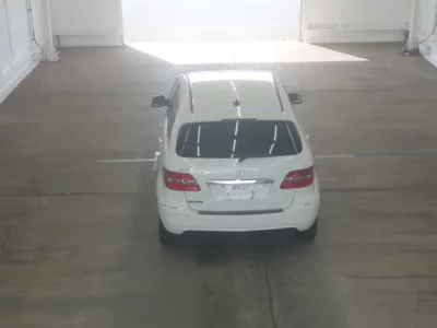 Mercedes-Benz B CLASS