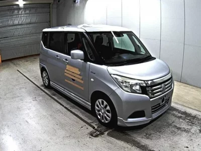 Mitsubishi DELICA D2