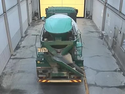 Isuzu TRUCK