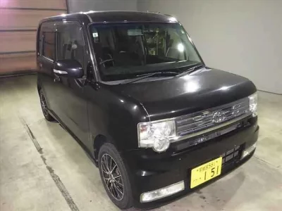 Toyota PIXIS SPACE