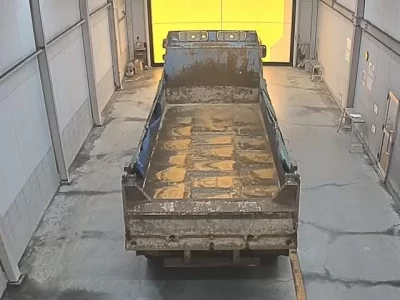 Isuzu TRUCK