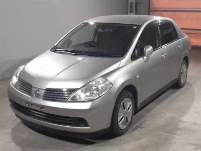 Nissan TIIDA LATIO