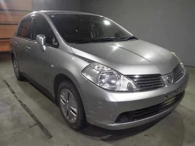 Nissan TIIDA LATIO