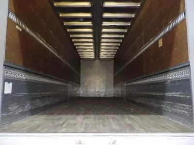 Isuzu TRUCK