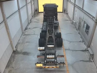 Isuzu TRUCK