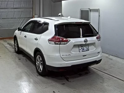 Nissan X-TRAIL