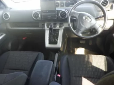 Toyota COROLLA RUMION