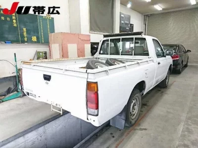 Nissan DATSUN PICKUP