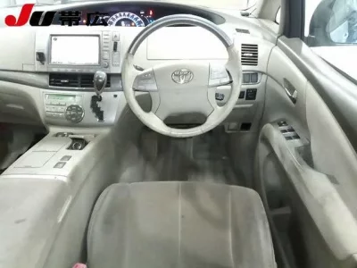 Toyota ESTIMA HYBRID