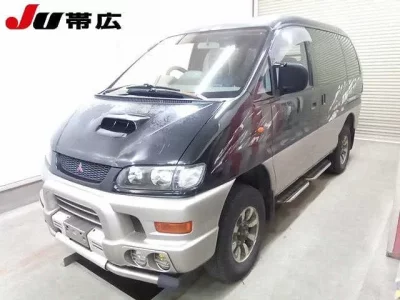 Mitsubishi DELICA