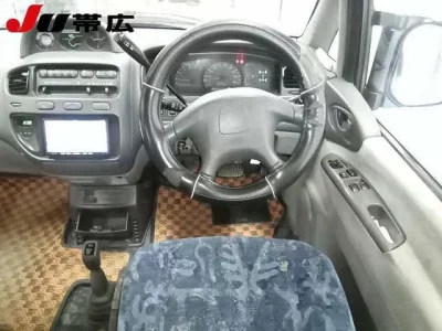 Mitsubishi DELICA