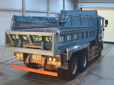 Isuzu TRUCK