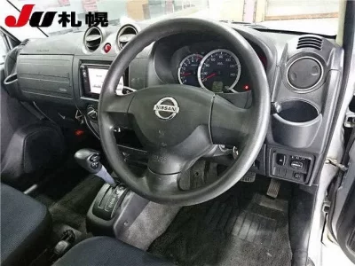 Nissan KIX