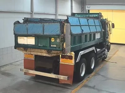 Isuzu TRUCK
