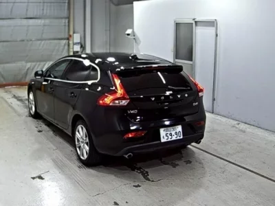 Volvo V40