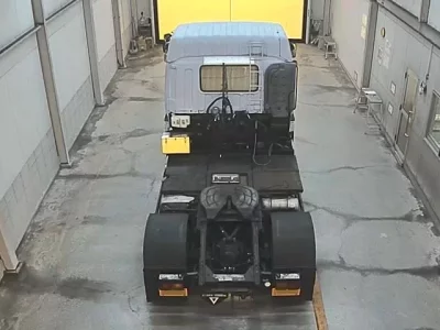 Isuzu TRUCK