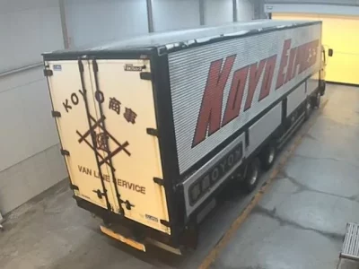 Isuzu TRUCK