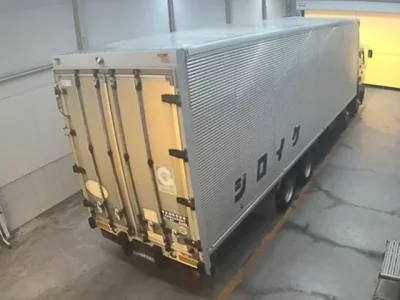 Isuzu TRUCK