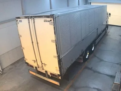 Isuzu TRUCK