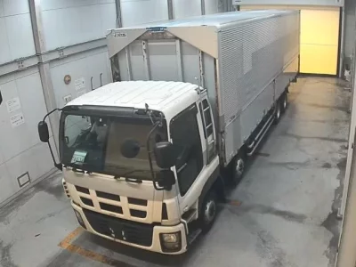Isuzu TRUCK