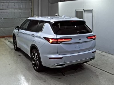 Mitsubishi OUTLANDER PHEV
