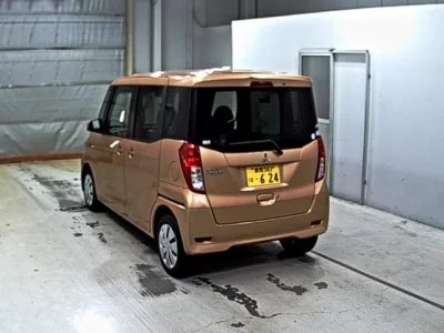 Mitsubishi EK SPACE