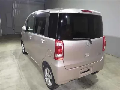 Daihatsu TANTO EXE