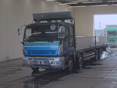 Isuzu GIGA