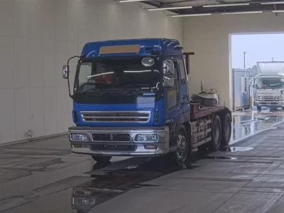 Isuzu GIGA