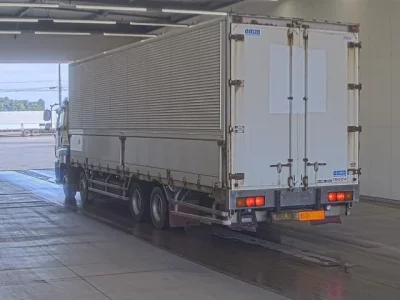 Isuzu GIGA