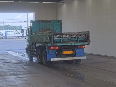 Isuzu GIGA