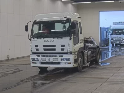 Isuzu GIGA