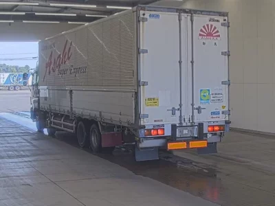 Isuzu GIGA