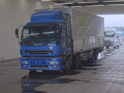 Isuzu GIGA