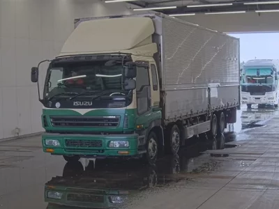 Isuzu GIGA