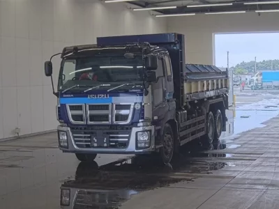 Isuzu GIGA