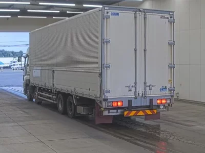 Isuzu GIGA