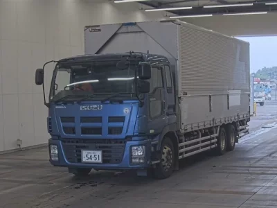 Isuzu GIGA