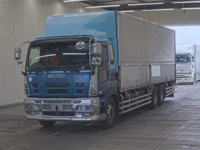 Isuzu GIGA