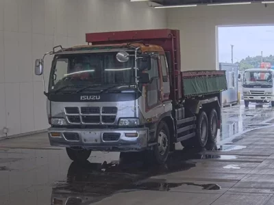 Isuzu GIGA