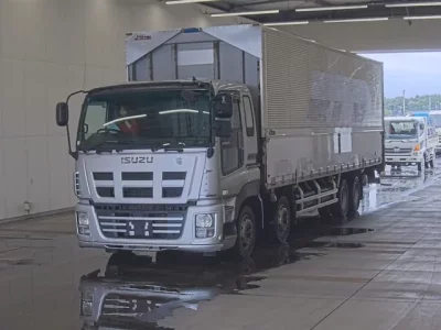 Isuzu GIGA