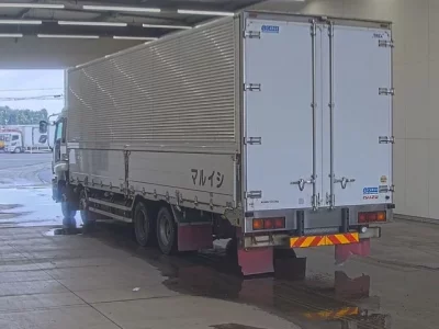 Isuzu GIGA